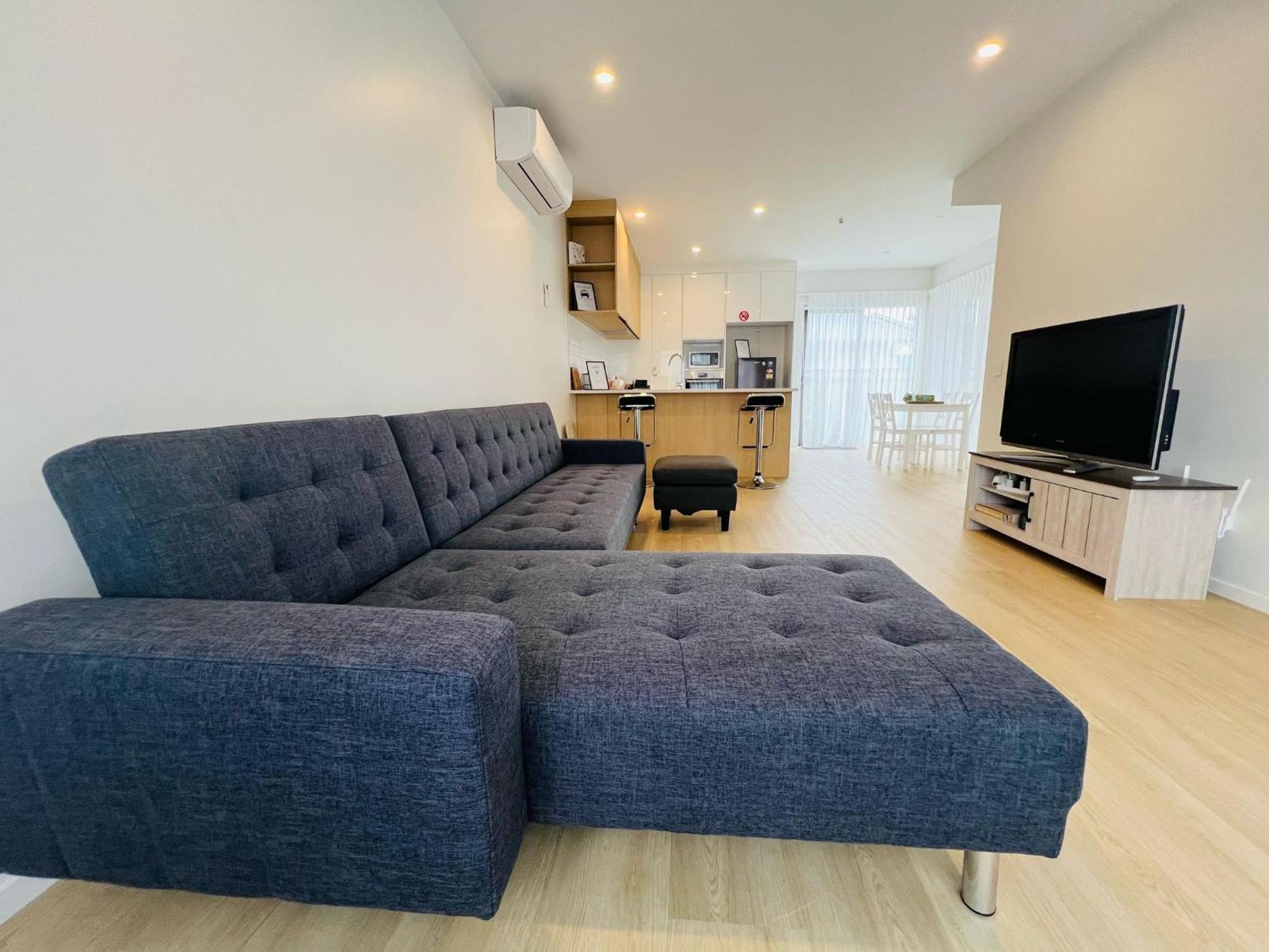 Central Modern 3-Bedroom,3- Bathroom House With Patio And Carpark- Lower Hutt City Centre Eksteriør billede